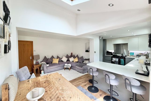 27, Turnberry Drive, Wilmslow photo 2
