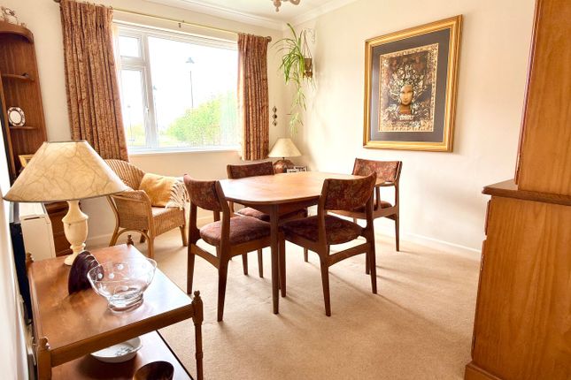 5, Avon Court, Tewkesbury photo 3