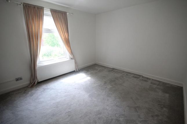 Property to rent in Grays Place, Slough