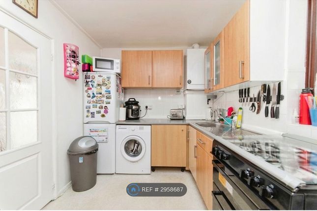 Fortescue Road, Edgware photo 5