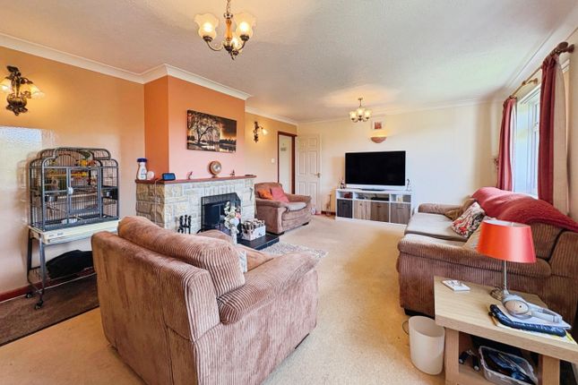 1 Herland Court, Herland Road, Helston photo 3