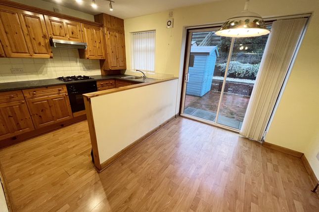 235, Chesterfield photo 4