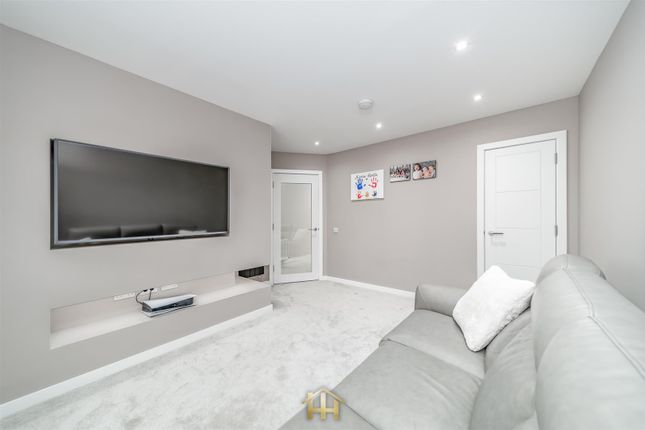 2, Newhill Way, Blairgowrie photo 4