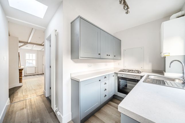 35 Oak Lane, Windsor photo 2
