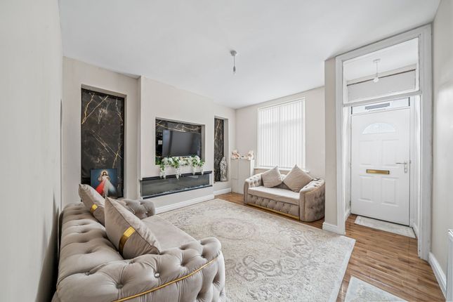 4, Isherwood St, Leigh photo 2