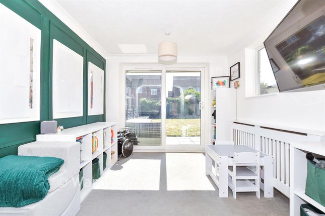 6, Rowan Close, Aylesford photo 3