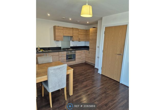 Flat, Gary Court London Road, Croydon photo 5