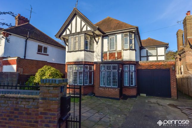 Thumbnail Detached house for sale in Whitehill Avenue, Luton, Bedfordshire