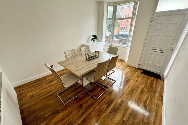 106, Knighton Fields Road West, Leicester photo 2