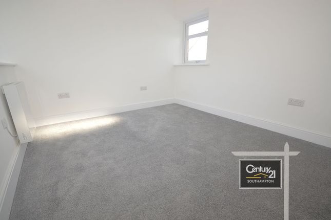 Flat 4,  146, Bournemouth Road, EASTLEIGH photo 3