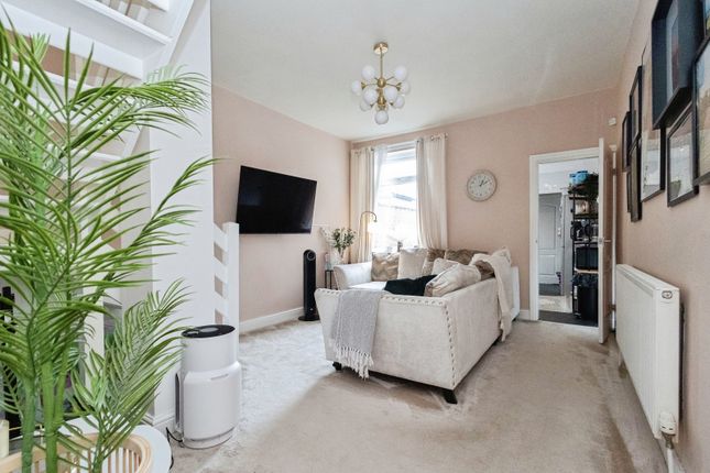 3, Jobling Street, Greater Manchester photo 2