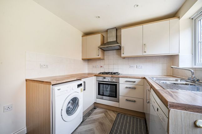 61 Baxendale Road, Chichester photo 3