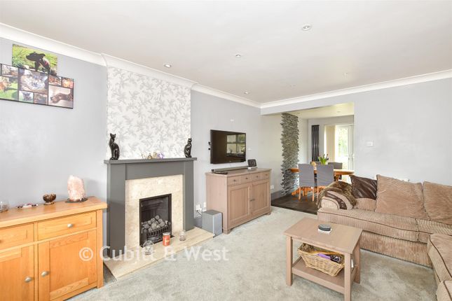 10, Downland Copse, Uckfield photo 2
