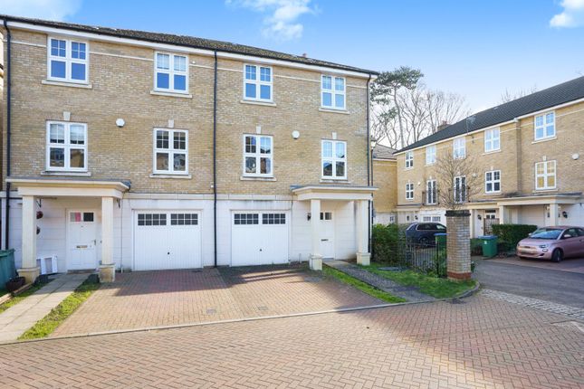 4-bed house on 10, Woolman Road, Hertfordshire, £829,500