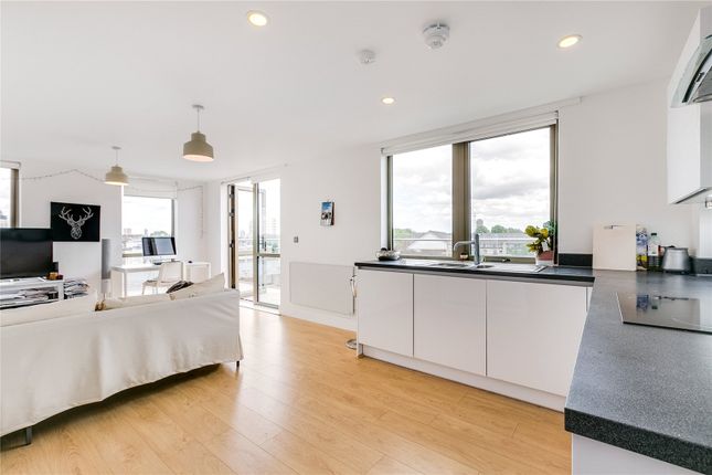 Thumbnail Flat to rent in Bedford Road, Clapham, London