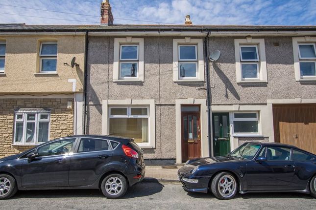 Thumbnail Flat to rent in Glebe Street, Penarth