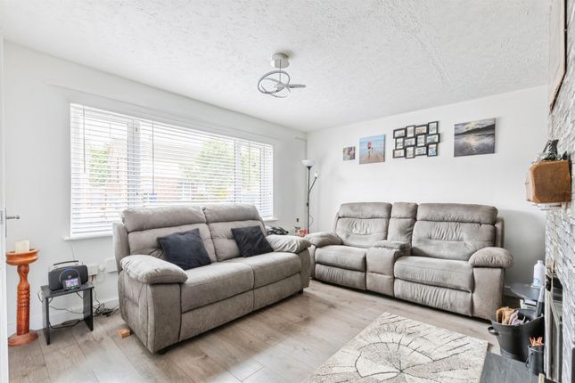 110, Prescott Avenue, Banbury photo 4