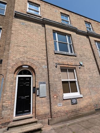 Thumbnail Studio to rent in Princess Road West, Leicester