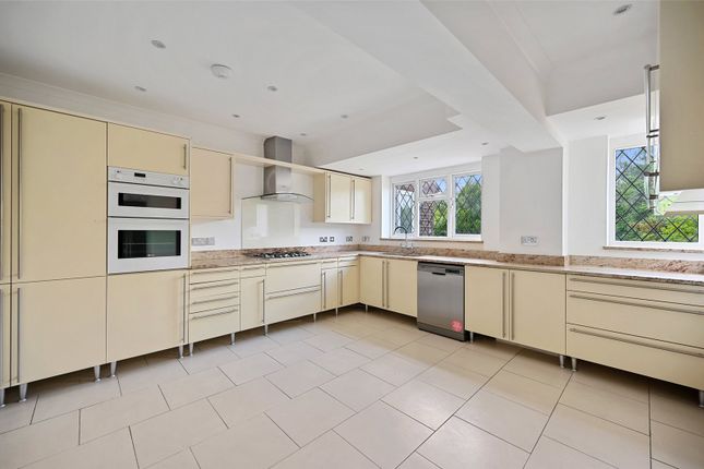 19, Bishops Avenue, Middlesex photo 3