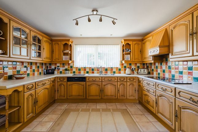 50 Prospect Way, Crediton photo 2