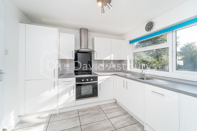 Ground Floor Flat, 104, Palmerston Road, Bounds Green photo 4