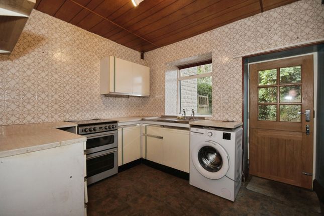 44, New Road, Chesterfield photo 2