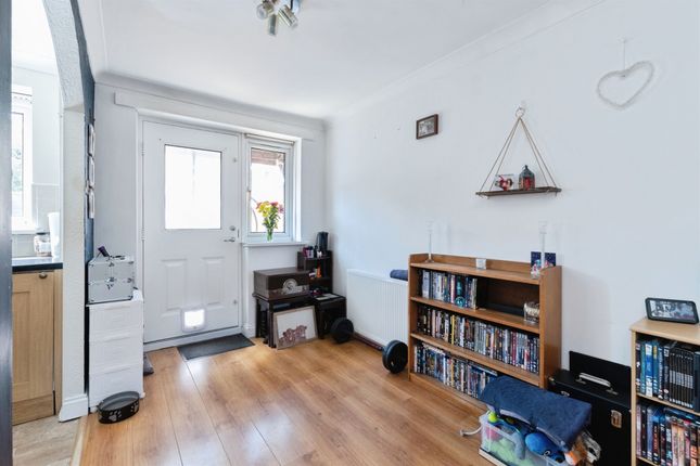 6, Monks Way, Bournemouth photo 4
