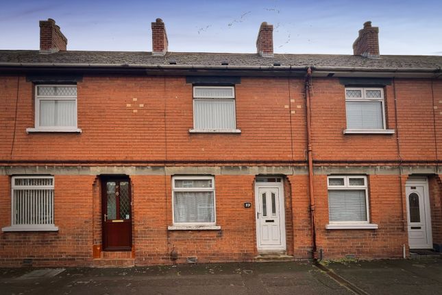 Thumbnail Terraced house to rent in Ballynahinch Road, Lisburn