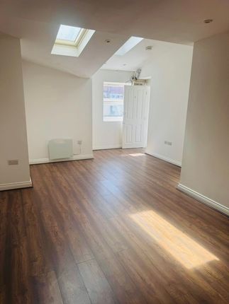 40A, Durban Road East, Watford photo 3