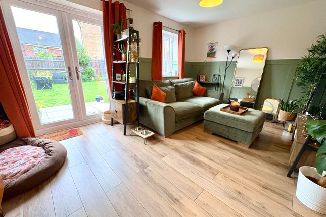 2, Ellis Close, Leicester photo 2