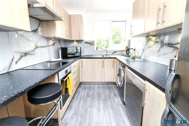 52, Steepdene, Poole photo 4
