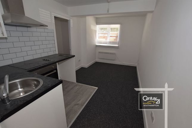 Flat to rent in |Ref: R154460|, Jonas Nichols Square, Southampton