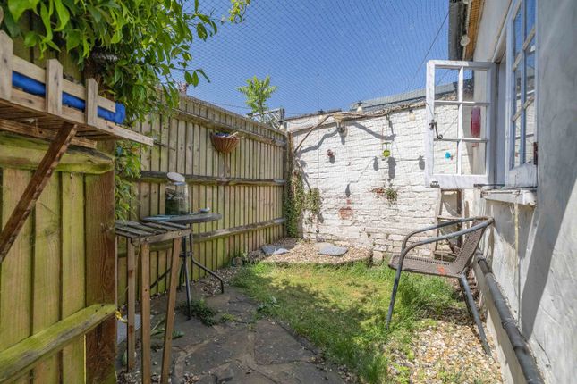 31A,, High Street, Canterbury photo 4