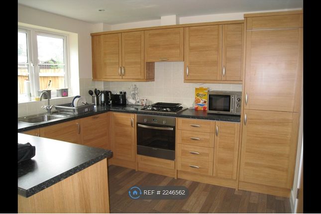 Phoenix Close, Old Fletton, Peterborough photo 2