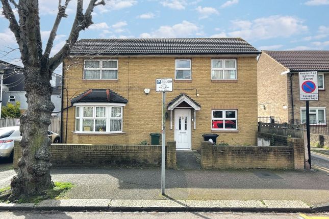 Thumbnail Detached house to rent in Westbury Road, Walthamstow, London