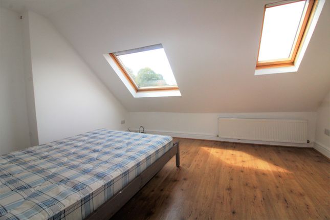 130a, Percival Road, Enfield photo 4