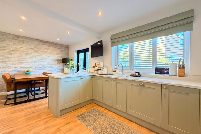 68 Moor Lane, Scarborough photo 2