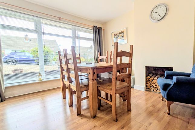 6 Chester Close, Merthyr Tydfil photo 3