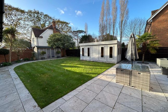 5-bed detached on 43, Oakwood Road, Surrey, £925,000