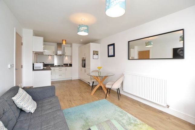 Flat 3, 21, Dimma Park, South Queensferry photo 4