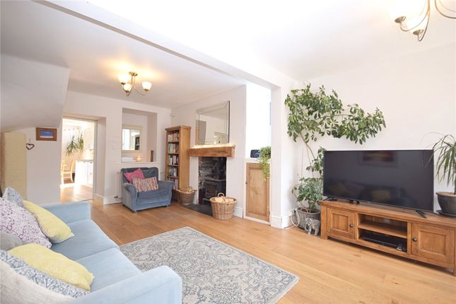 Isgoed, 2 Cadfan Villas,, Gwalia Road, Gwynedd photo 4