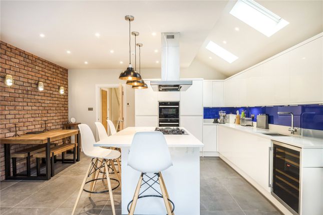 Terraced house for sale in Oaklands Road, London