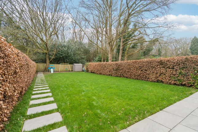 17 Hedgeside, Berkhamsted photo 2