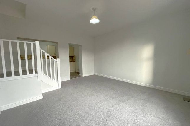 Flat to rent in Wessex Court, Clarence Street, Swindon
