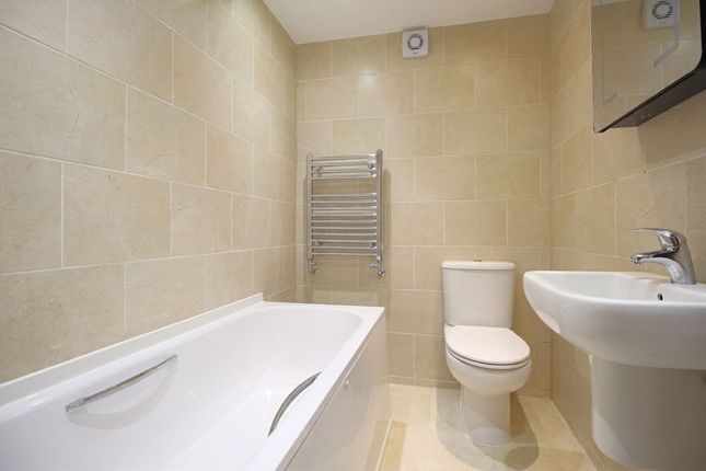 17 Queens Terrace, Isleworth photo 4