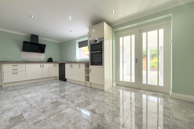61, Birmingham photo 4