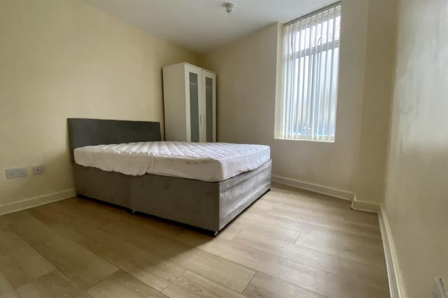Room to rent in Raglan Street, Coventry