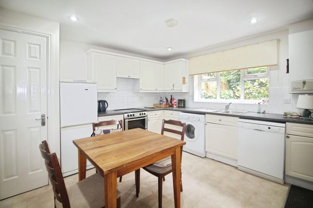 26, Moor Road, Manchester photo 3