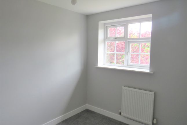 Detached house to rent in Kestrel Way, Cheslyn Hay, Walsall