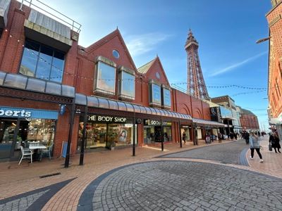 Retail premises to let in 51-53 Victoria Street, Blackpool, Lancashire